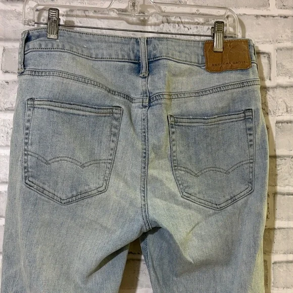 American Eagle Light Blue AirFlex Denim, distressed, 30 x 32 - Picture 9 of 12